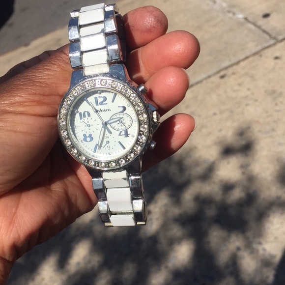 Watch - Picture 4 of 6